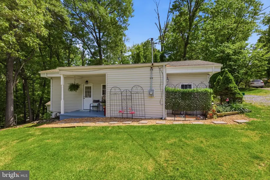350 Evergreen Ln, Bluemont, VA 20135 - #2