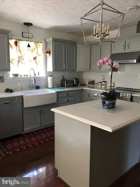 633 Shenandoah River Ln, Front Royal, VA 22630 - #2
