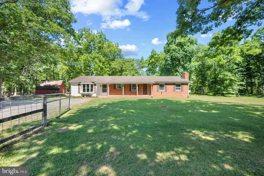 2085 Crums Church Rd, Berryville, VA 22611 - #2