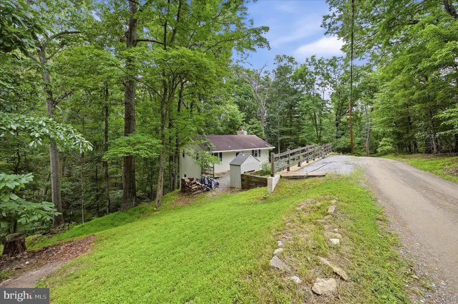 692 Laurel Ln, Bluemont, VA 20135 - #2