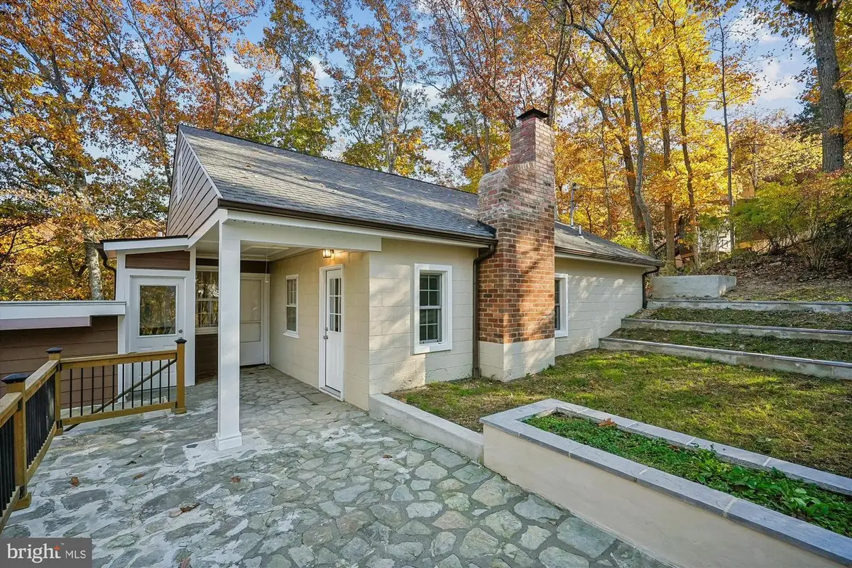 598 Timber Ln, Bluemont, VA 20135 - #1