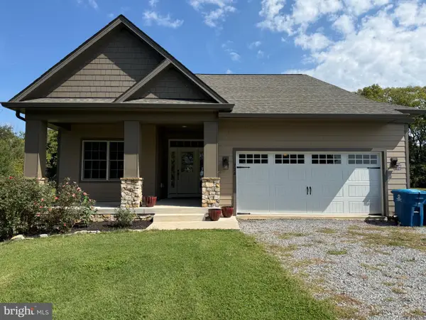 728 E Main St, BERRYVILLE, VA 22611