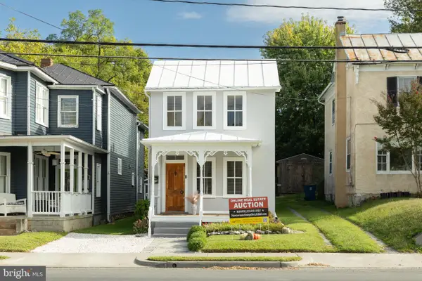 310 E Main St, BERRYVILLE, VA 22611