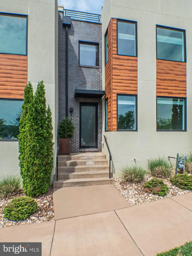 579 Lochlyn Hill Dr, Charlottesville, VA 22901 - #2