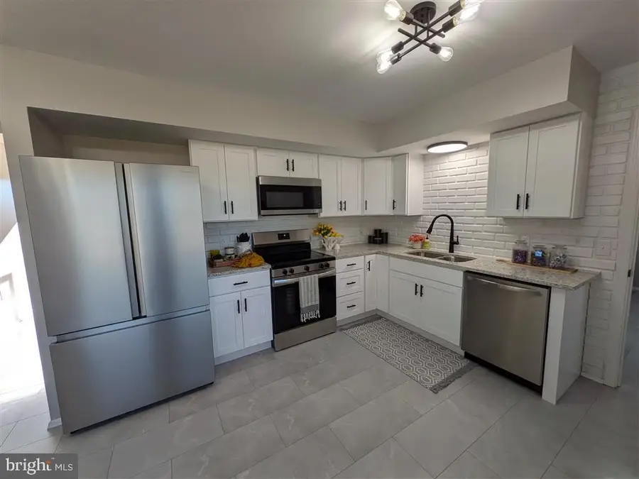 7183 Oak Dr, Reva, VA 22735 - Image #2