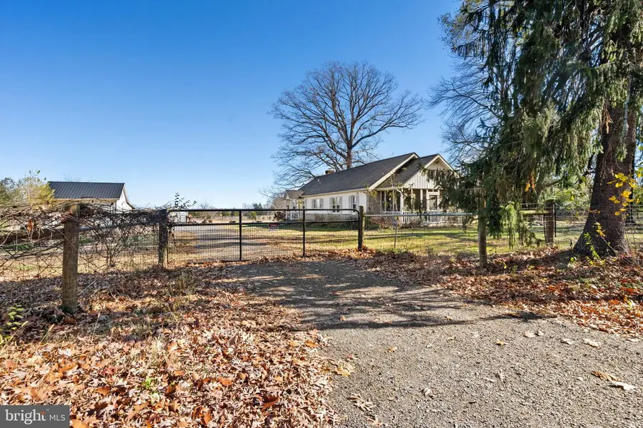 18321 Carrico Mills Rd, Stevensburg, VA 22741 - Image #3