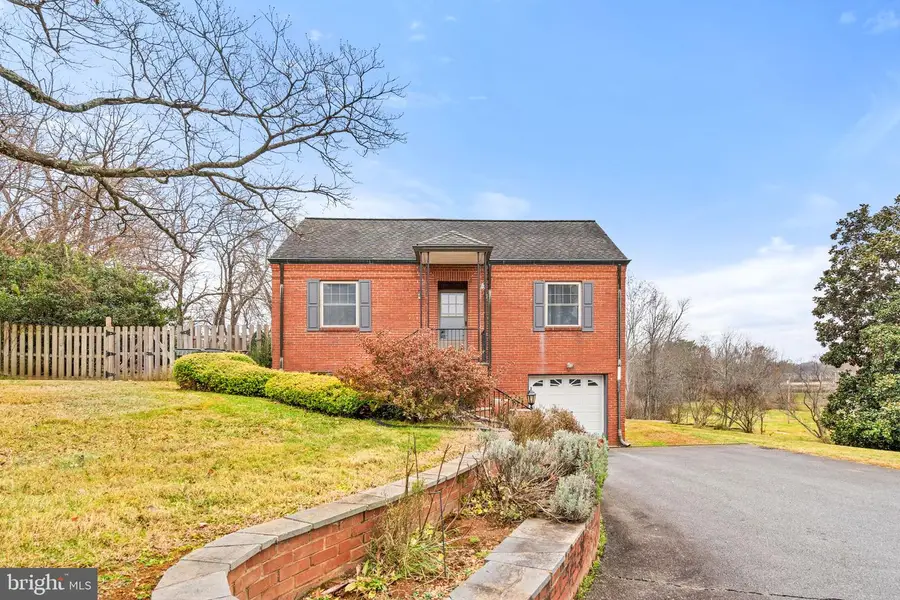 335 W Asher St, Culpeper, VA 22701 - Image #3