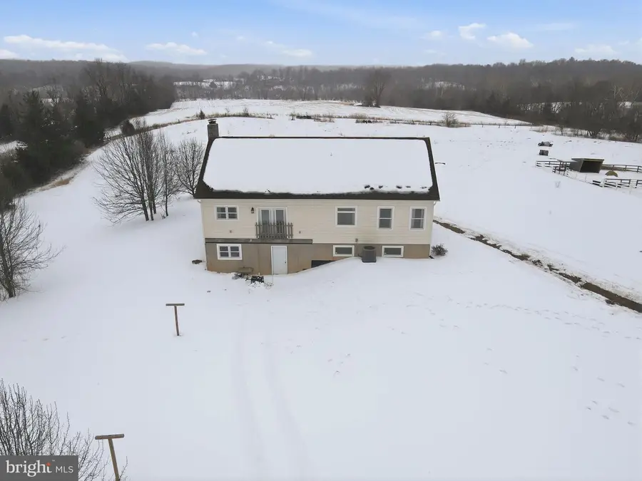 7466 Meadow View Ln, Rixeyville, VA 22737 - Image #2