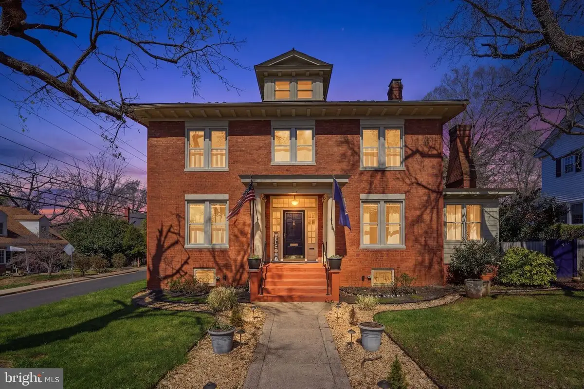 222 W Park Ave, Culpeper, VA 22701 - #1