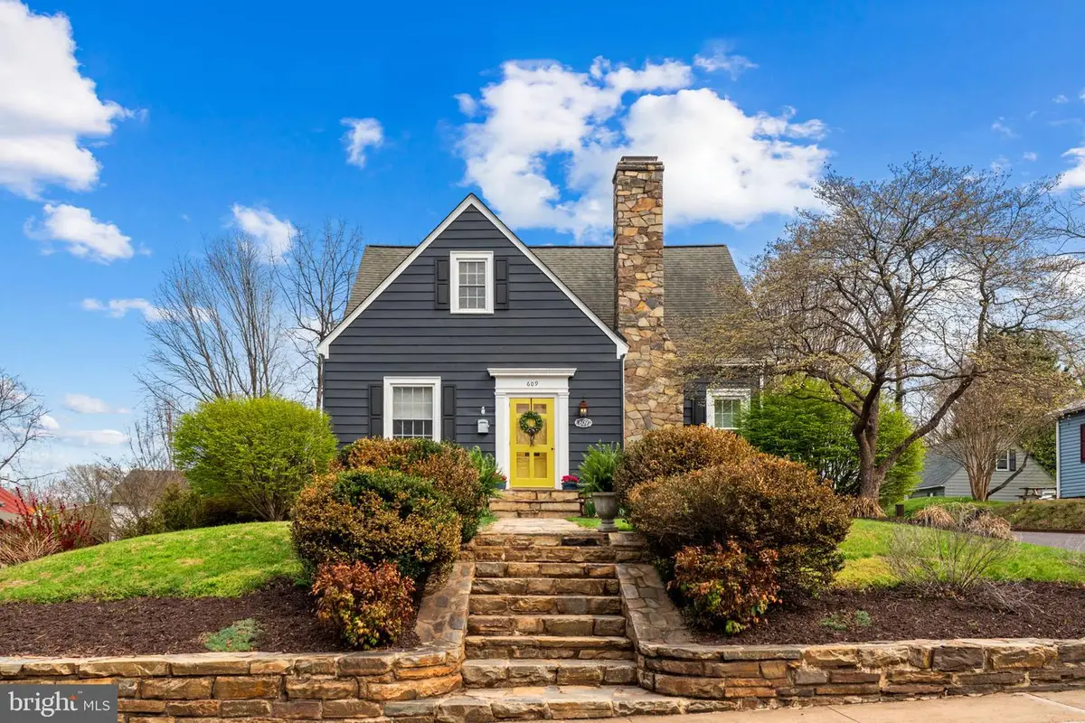 609 S West St, Culpeper, VA 22701 - #1