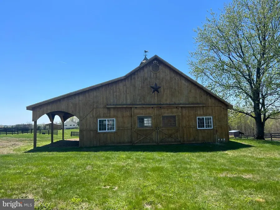 5265 Bear Hollow Ln, Amissville, VA 20106 - #2