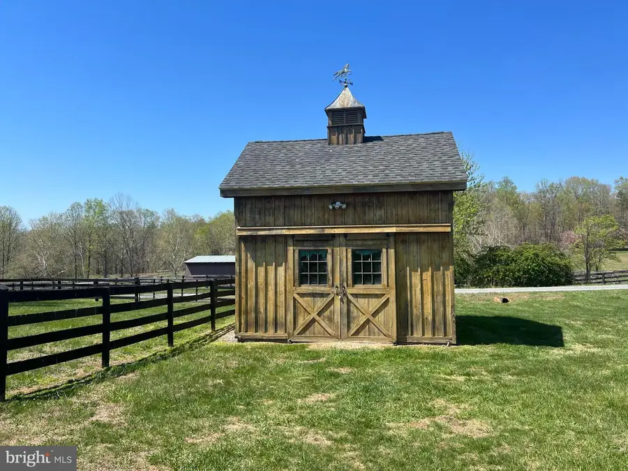 5265 Bear Hollow Ln, Amissville, VA 20106 - #3