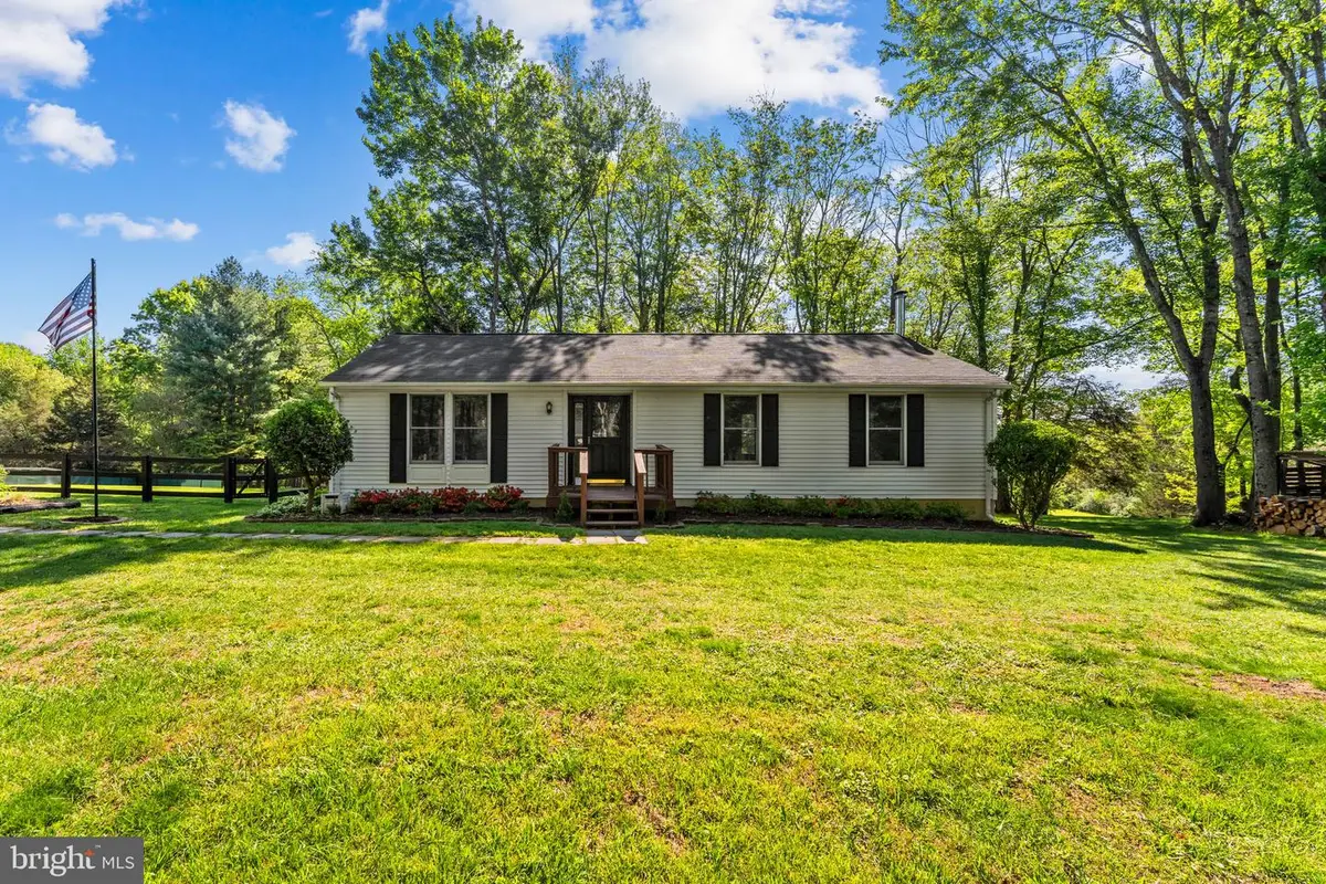 3277 Holly Springs Rd, Amissville, VA 20106 - #1