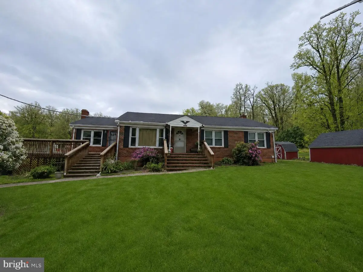18019 Lee Hwy, Amissville, VA 20106 - #1