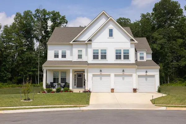 2375 Hawkshill Dr, JEFFERSONTON, VA 22724