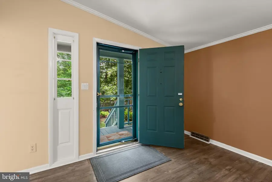 925 Jones Dr, Ruther Glen, VA 22546 - #3