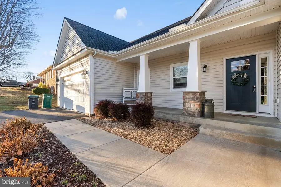 135 Lafayette Ave, Bowling Green, VA 22427 - Image #2