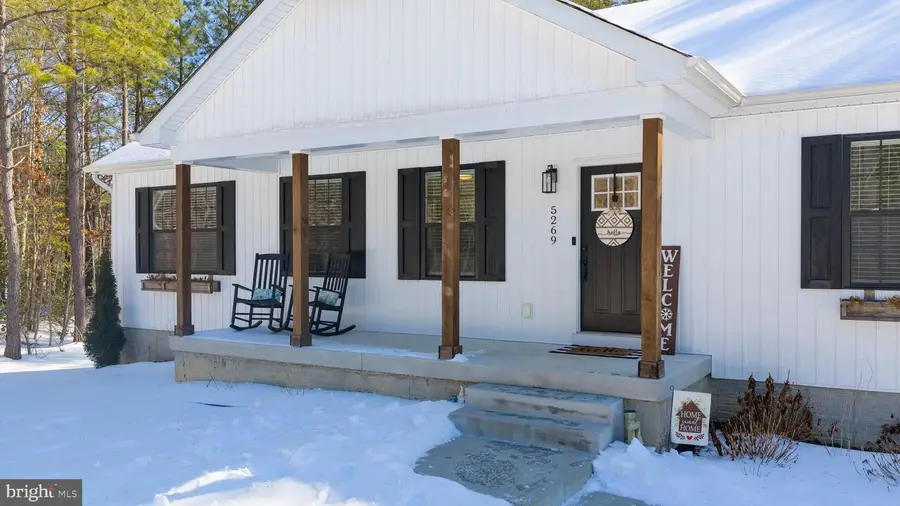 5269 Macedonia Rd, Woodford, VA 22580 - #3