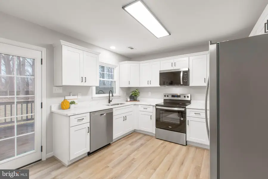 18 Cresthill Ct, Ruther Glen, VA 22546 - #2