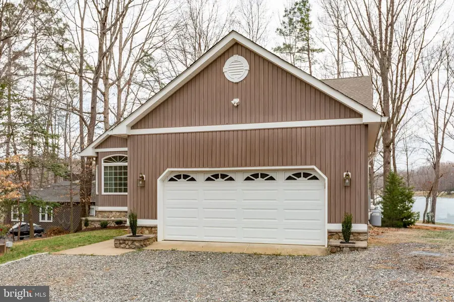 328 Lake Caroline Dr, Ruther Glen, VA 22546 - #2