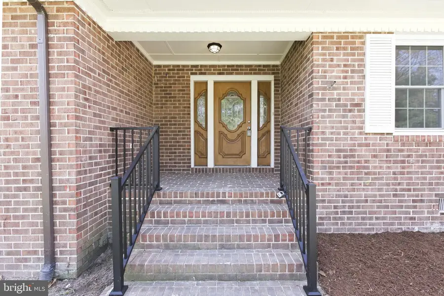 18246 White Pine Dr, Milford, VA 22514 - #2