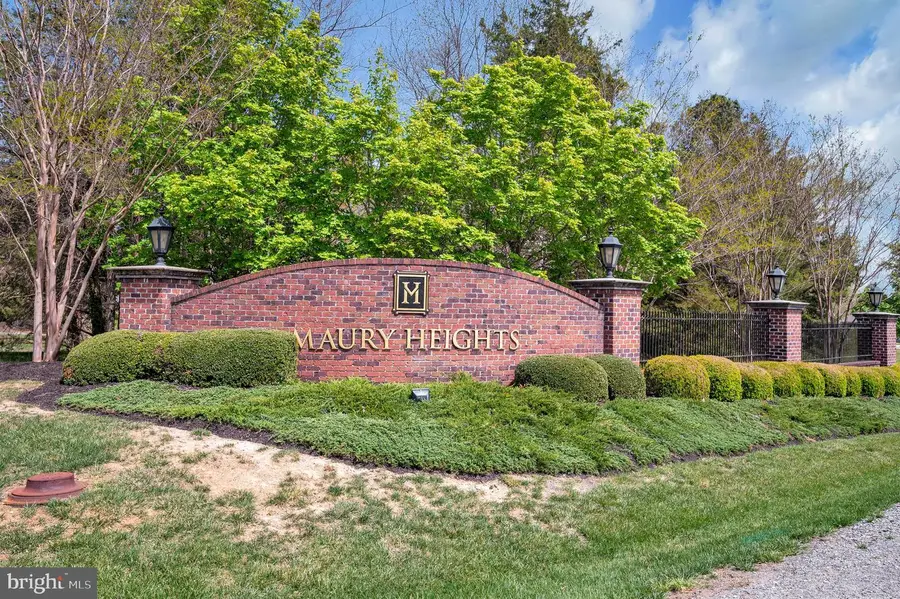 16032 Grant Ct, Bowling Green, VA 22427 - #2