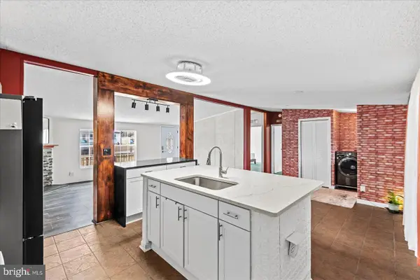 26271 Dogwood Dr, RUTHER GLEN, VA 22546