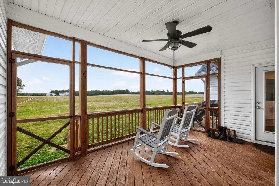 19178 Seals Rd, Bowling Green, VA 22427 - #2