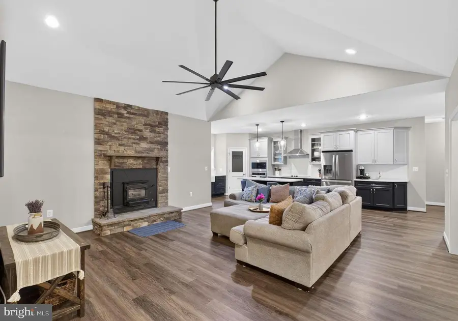 19178 Seals Rd, Bowling Green, VA 22427 - #3