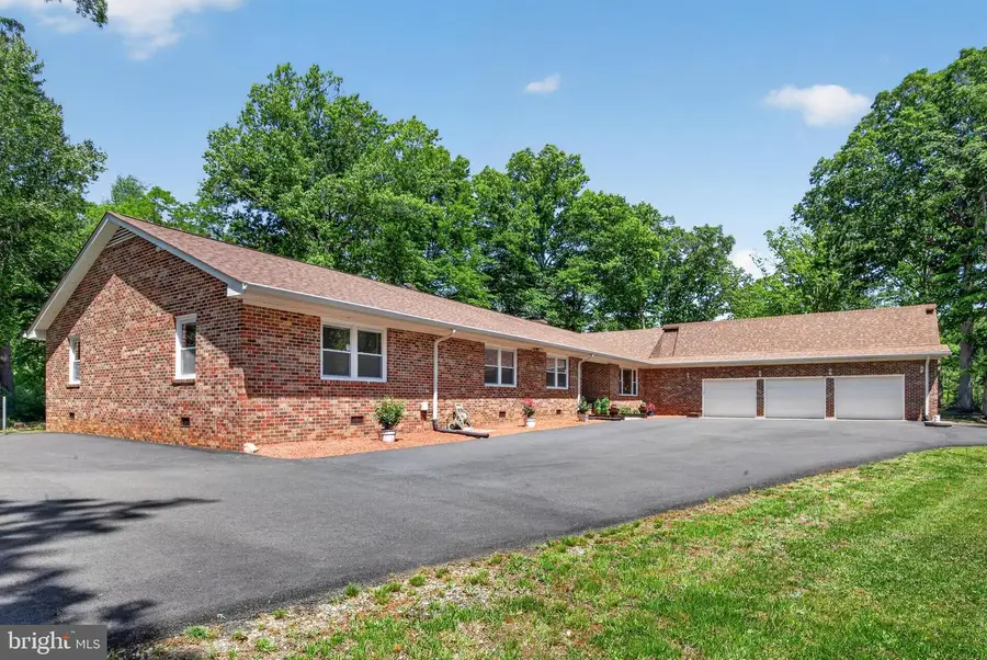 27197 Tidewater Trl, Port Royal, VA 22535 - #2