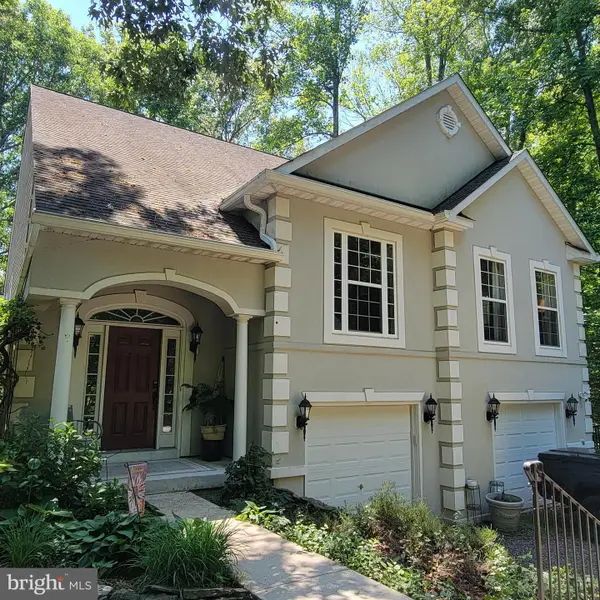 584 Lake Caroline Dr, RUTHER GLEN, VA 22546