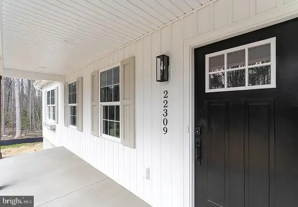 22309 Great Falls Way, RUTHER GLEN, VA 22546