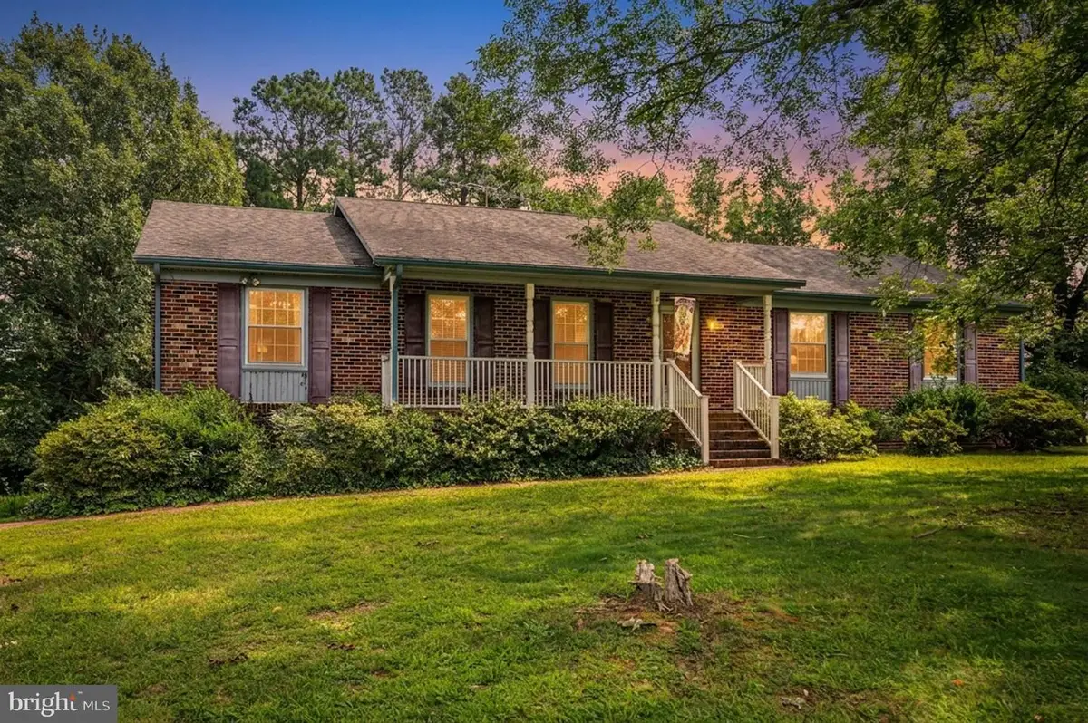 15531 School Rd, Bowling Green, VA 22427 - #1