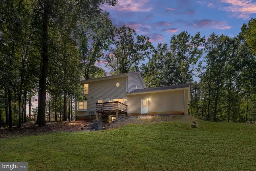 14377 Farmer Dr, Woodford, VA 22580 - #2