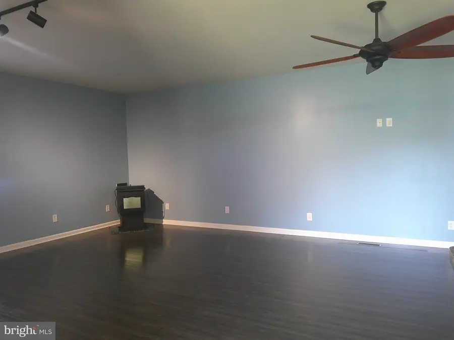 26225 Townfield Dr, Port Royal, VA 22535 - #2
