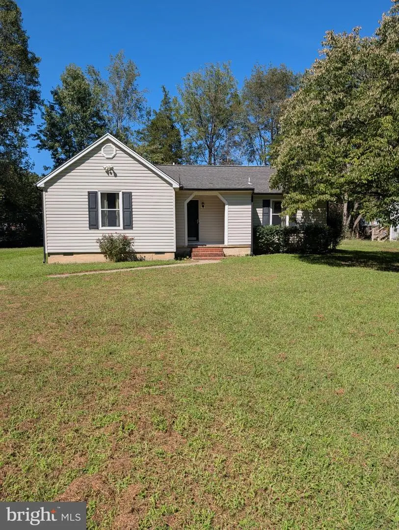 215 Hamilton Dr, Ruther Glen, VA 22546 - #1