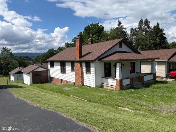 314 E Pennsylvania St, COVINGTON, VA 24426