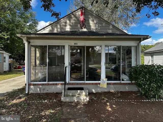 801 Cralle Ave, Tappahannock, VA 22560 - Image #1