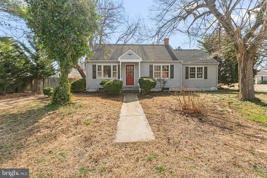 808 Daingerfield St, Tappahannock, VA 22560 - #2