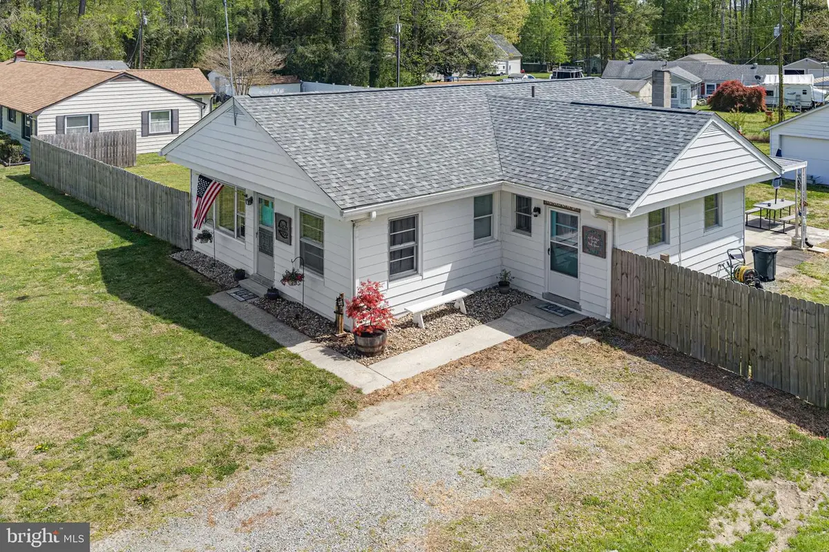 144 Cedar Dr, Dunnsville, VA 22454 - #1