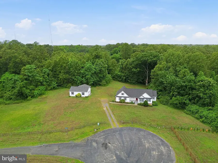 555 Clements Dr, Tappahannock, VA 22560 - #2