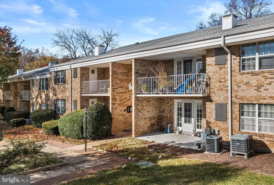 1134 S Washington St #t1, Falls Church, VA 22046 - Image #3