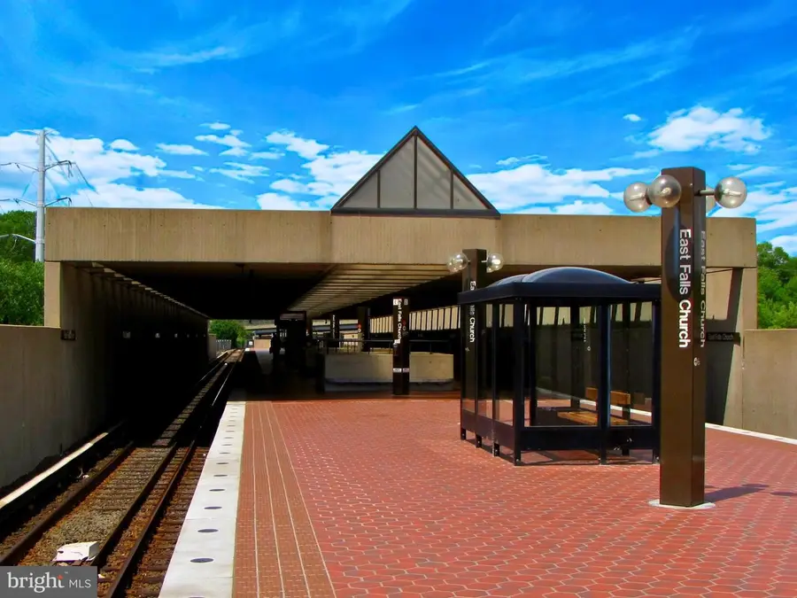 1007 N Sycamore St, Falls Church, VA 22046 - Image #2