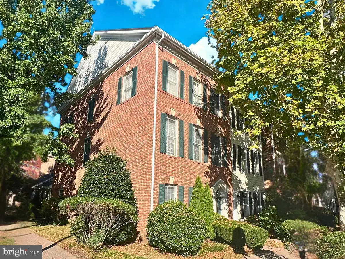 301 Hillwood Ave, Falls Church, VA 22046 - #1