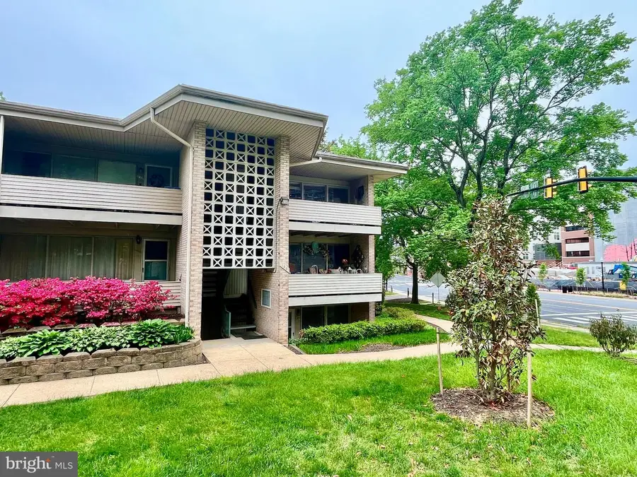 156 Haycock Rd #a-6, Falls Church, VA 22046 - #2
