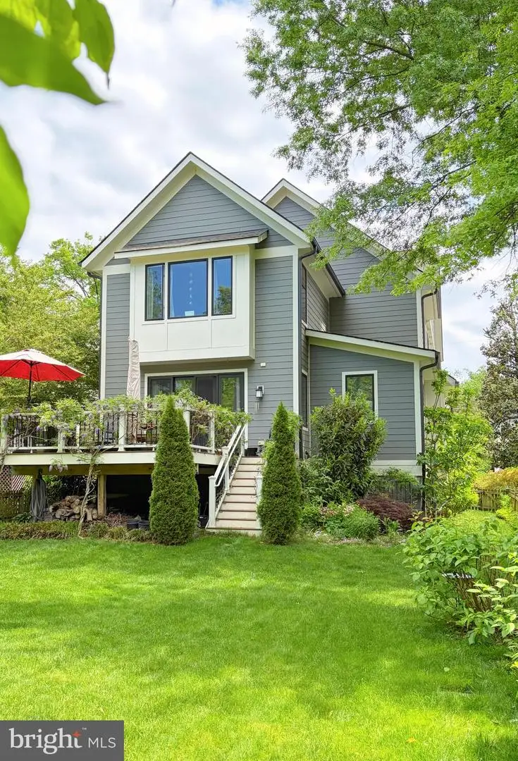 305 N Lee St, Falls Church, VA 22046 - #2