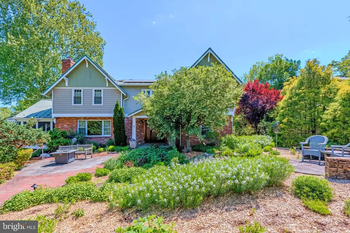 Address Withheld By Seller, Falls Church, VA 22046 - #1