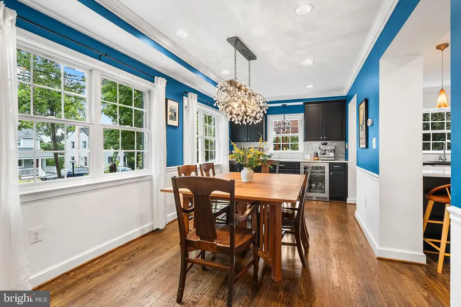 211 W Greenway Blvd W, Falls Church, VA 22046 - #3