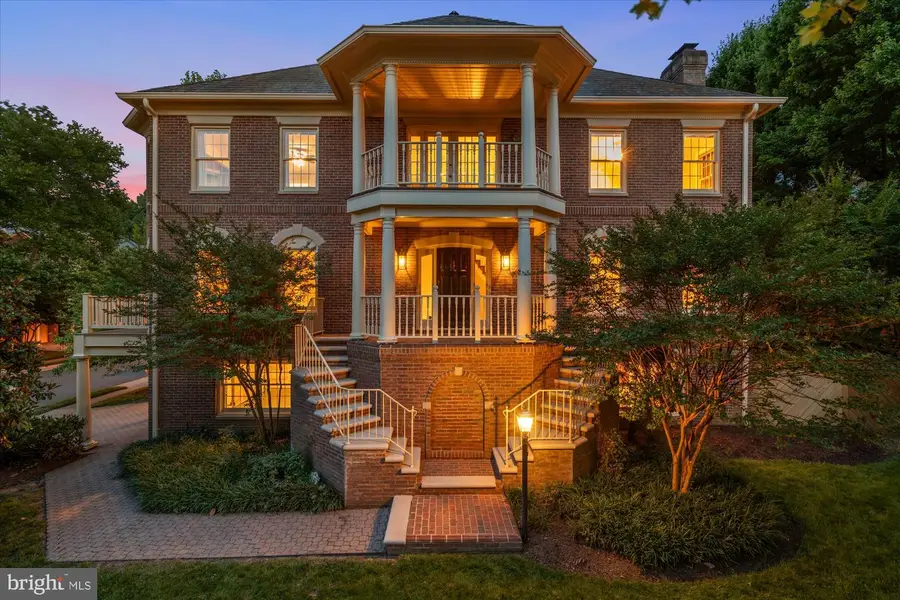 126 Gresham Pl, Falls Church, VA 22046 - #3