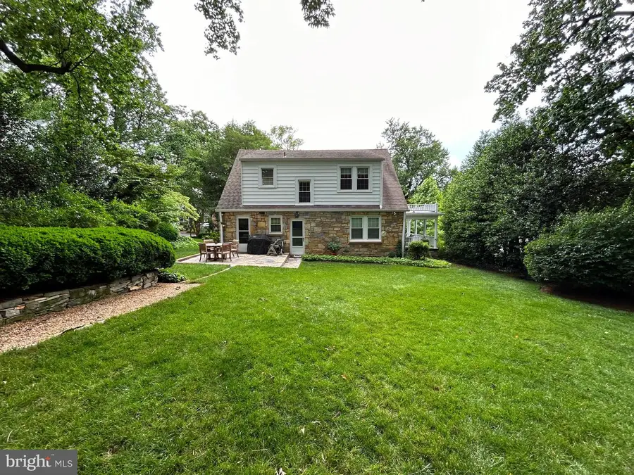 202 Buxton Rd, Falls Church, VA 22046 - #2
